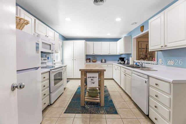 45 Queens Folly Rd Apt 773, Hilton Head Island, SC 29928