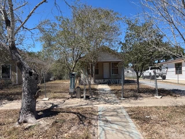 717 S Virginia Avenue, Mercedes, TX 78570
