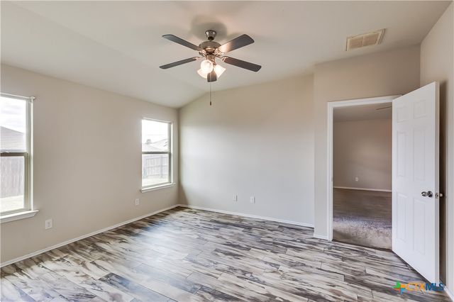 5402 Waterbank Lane, Killeen, TX 76543