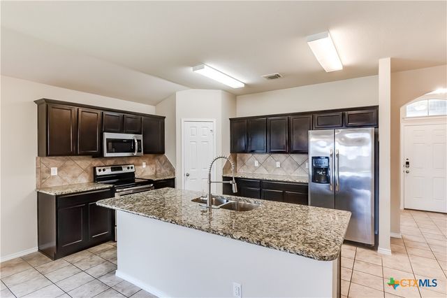 5402 Waterbank Lane, Killeen, TX 76543