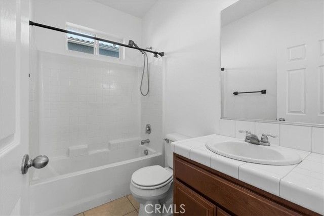 665 E. Riverside Dr. 3, Ontario, CA 91761