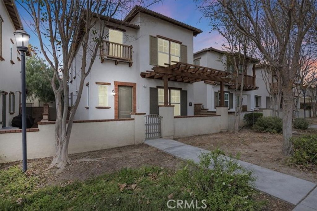 665 E. Riverside Dr. 3, Ontario, CA 91761