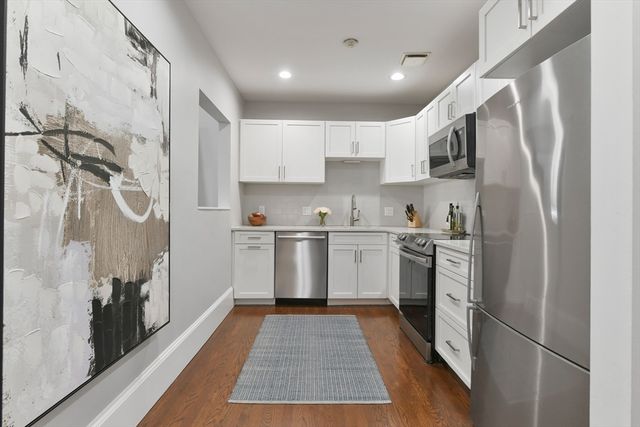 121 Beacon St 4, Boston, MA 02116