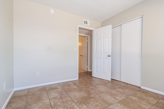4810 W Desert Cove Avenue, Glendale, AZ 85304