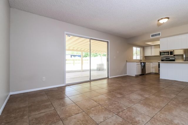 4810 W Desert Cove Avenue, Glendale, AZ 85304