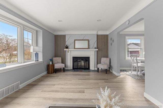 24555 Rouge River Drive, Dearborn Heights, MI 48127