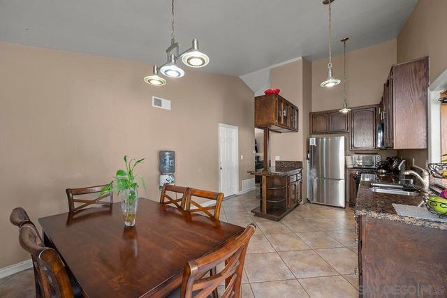 1642 Planicie, San Diego, CA 92154