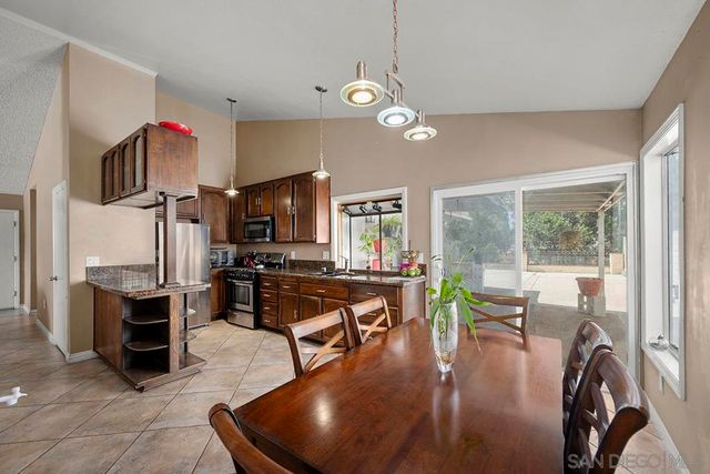 1642 Planicie, San Diego, CA 92154