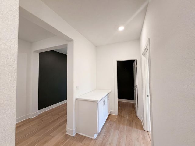 2743 Irish Meadow Way, Lathrop, CA 95330