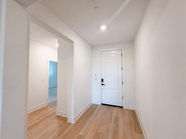 2743 Irish Meadow Way, Lathrop, CA 95330