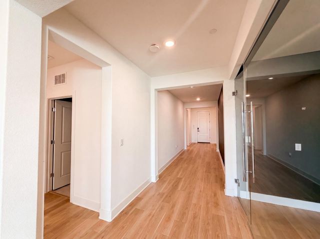 2743 Irish Meadow Way, Lathrop, CA 95330