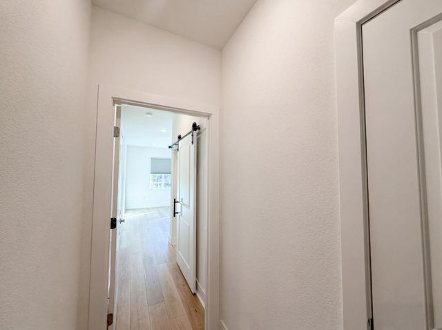 2743 Irish Meadow Way, Lathrop, CA 95330