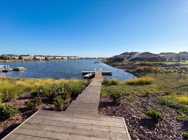 2743 Irish Meadow Way, Lathrop, CA 95330