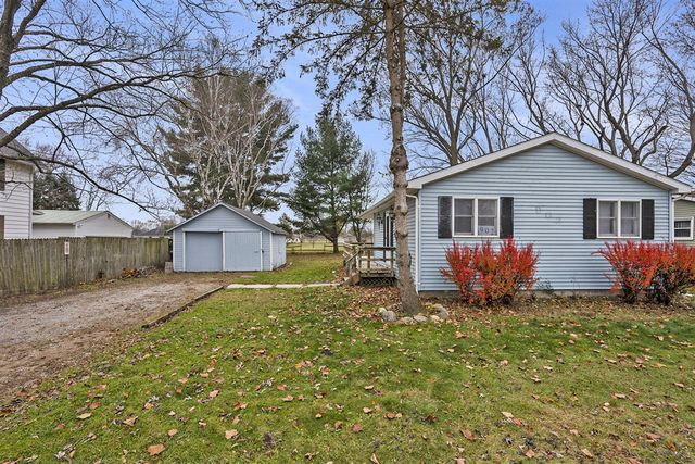 902 Millard Street, Three Rivers, MI 49093