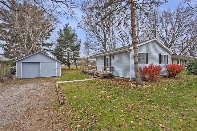 902 Millard Street, Three Rivers, MI 49093