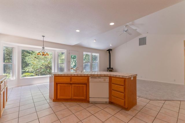 21510 Gayla Dr, Pine Grove, CA 95665