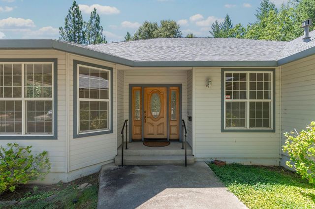 21510 Gayla Dr, Pine Grove, CA 95665