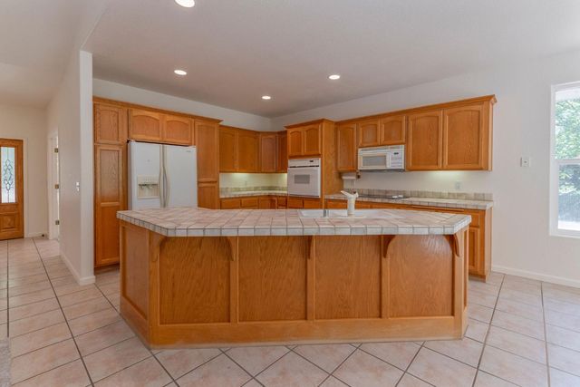 21510 Gayla Dr, Pine Grove, CA 95665