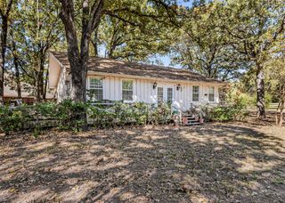121 Pollyanna Drive, Gun Barrel City, TX 75156