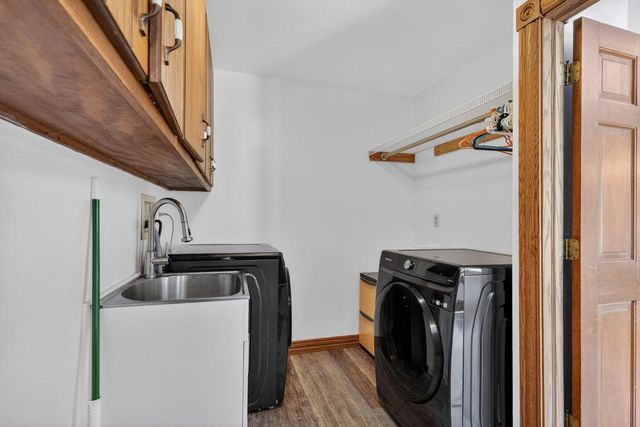 S1W31448 Hickory Hollow COURT, Delafield, WI 53018
