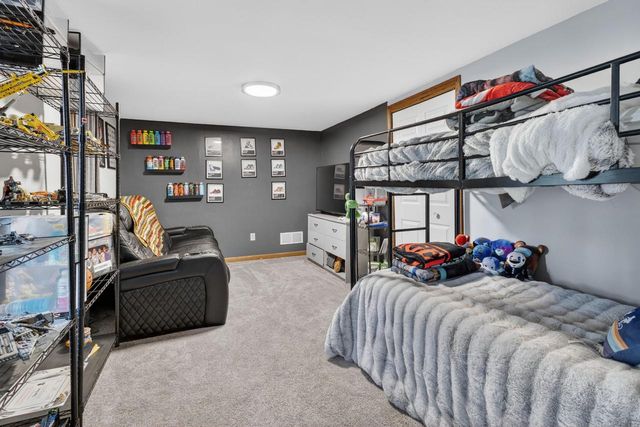 S1W31448 Hickory Hollow COURT, Delafield, WI 53018