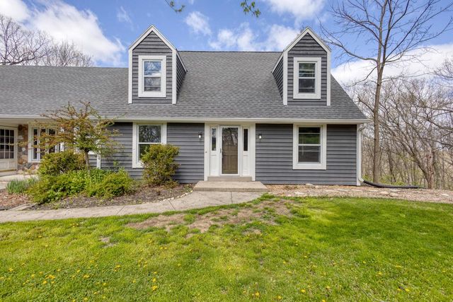 S1W31448 Hickory Hollow COURT, Delafield, WI 53018