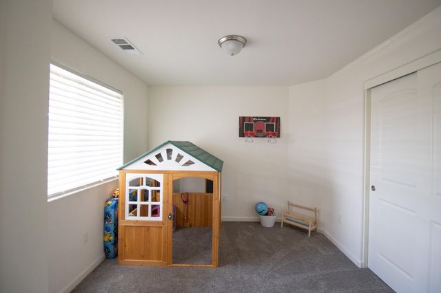 1306 Orchard Drive, Dinuba, CA 93618