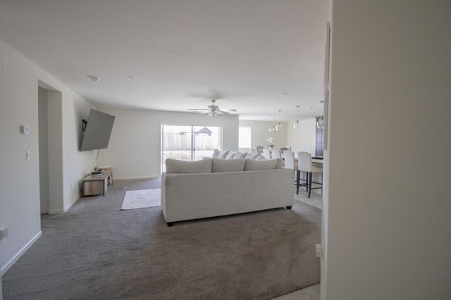 1306 Orchard Drive, Dinuba, CA 93618