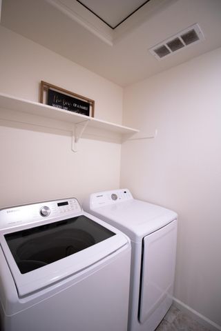 1306 Orchard Drive, Dinuba, CA 93618