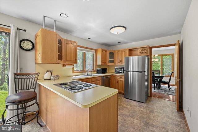 1680 E STREET RD, Kennett Square, PA 19348