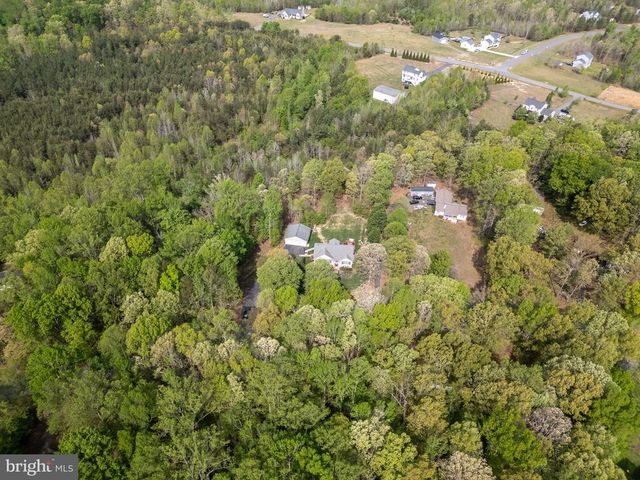 6814 TUPELO DR, Spotsylvania, VA 22551