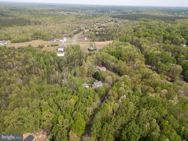 6814 TUPELO DR, Spotsylvania, VA 22551