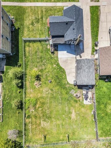 235 E Woolcock STREET, Jefferson, WI 53549