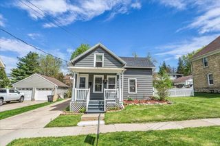 235 E Woolcock STREET, Jefferson, WI 53549