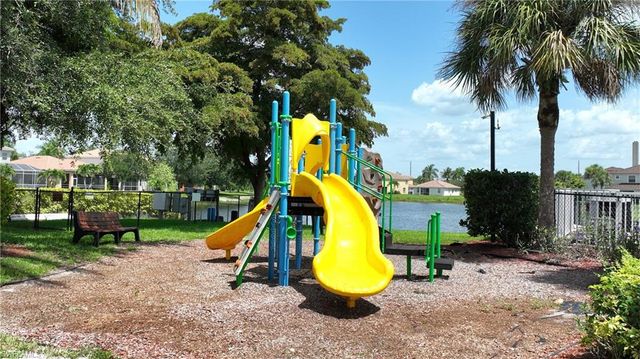 8676 Athena CT, Lehigh Acres, FL 33971