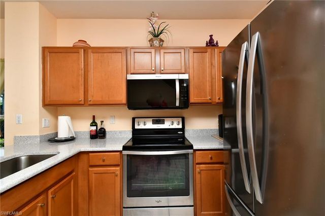 8676 Athena CT, Lehigh Acres, FL 33971