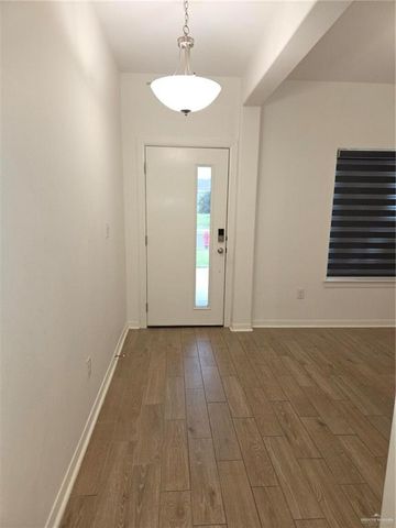906 S Tecate Drive, Mission, TX 78572