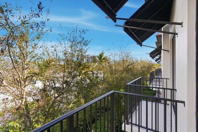 7743 SW 99th St 2, Miami, FL 33156