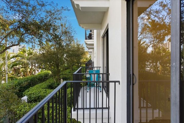 7743 SW 99th St 2, Miami, FL 33156