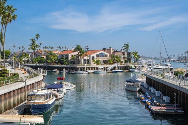 221 Rivo Alto Canal, Long Beach, CA 90803