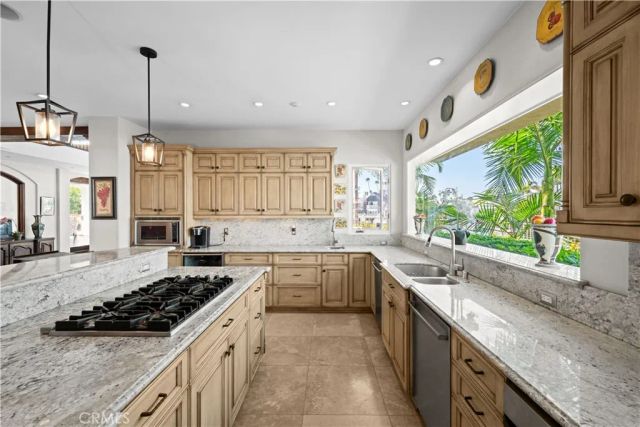 221 Rivo Alto Canal, Long Beach, CA 90803