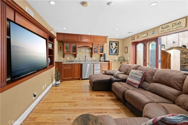 221 Rivo Alto Canal, Long Beach, CA 90803