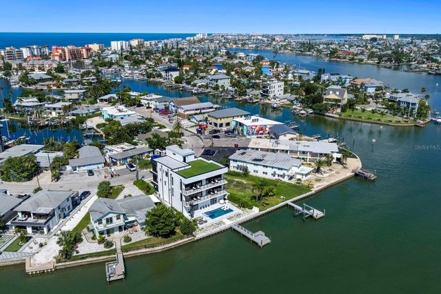 445 129TH AVENUE E, Madeira Beach, FL 33708