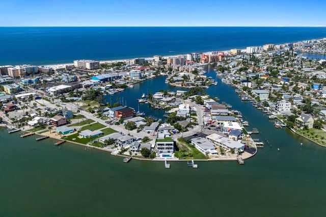 445 129TH AVENUE E, Madeira Beach, FL 33708