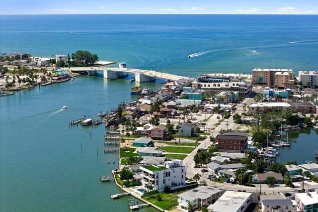445 129TH AVENUE E, Madeira Beach, FL 33708