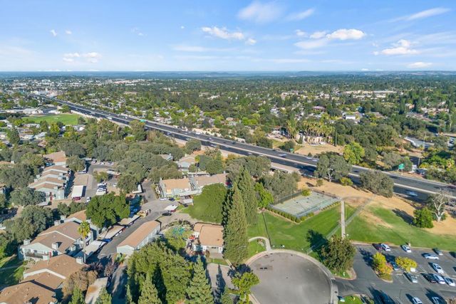 213 Live Oak Cir, Roseville, CA 95678