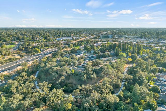 213 Live Oak Cir, Roseville, CA 95678