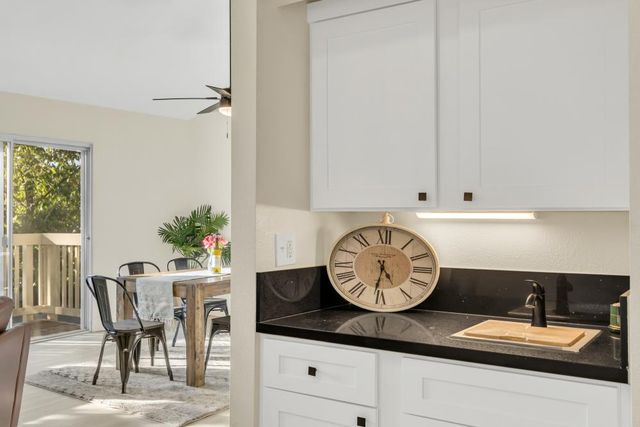 213 Live Oak Cir, Roseville, CA 95678