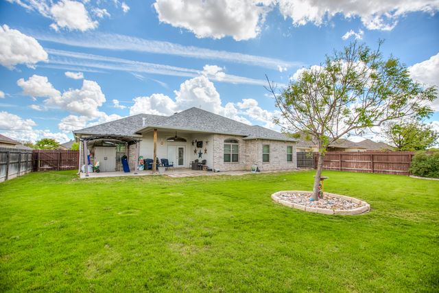 1950 Colonial Drive, San Angelo, TX 76904