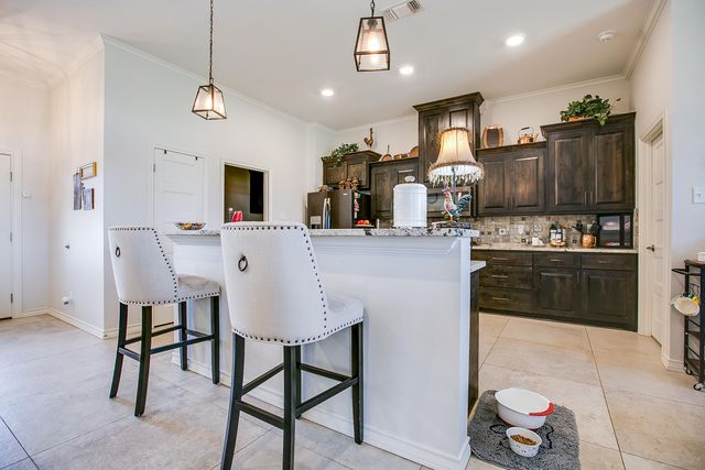 1950 Colonial Drive, San Angelo, TX 76904